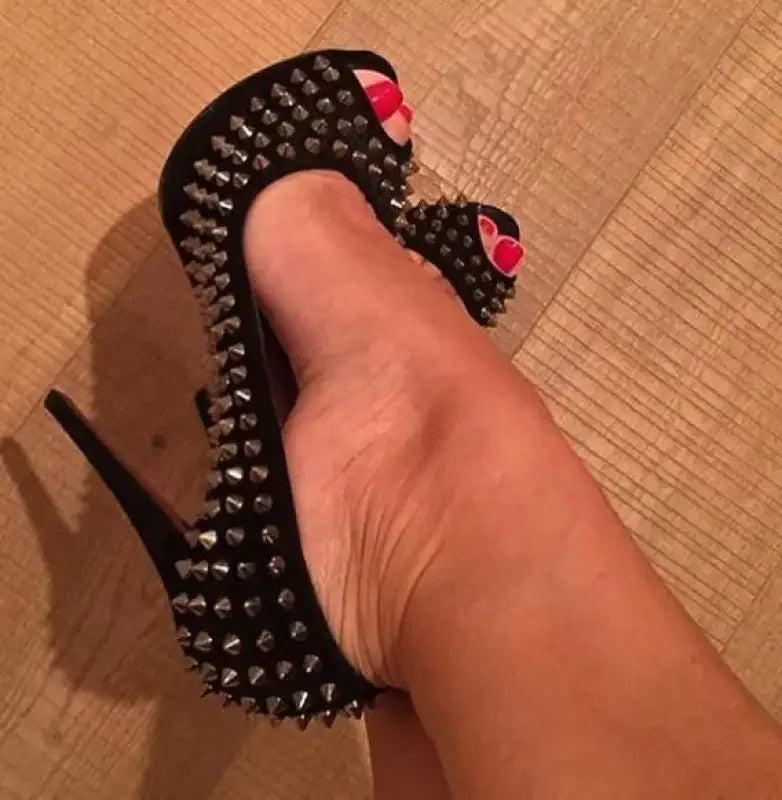 Chunky Platform Rivets | Fashionsarah.com