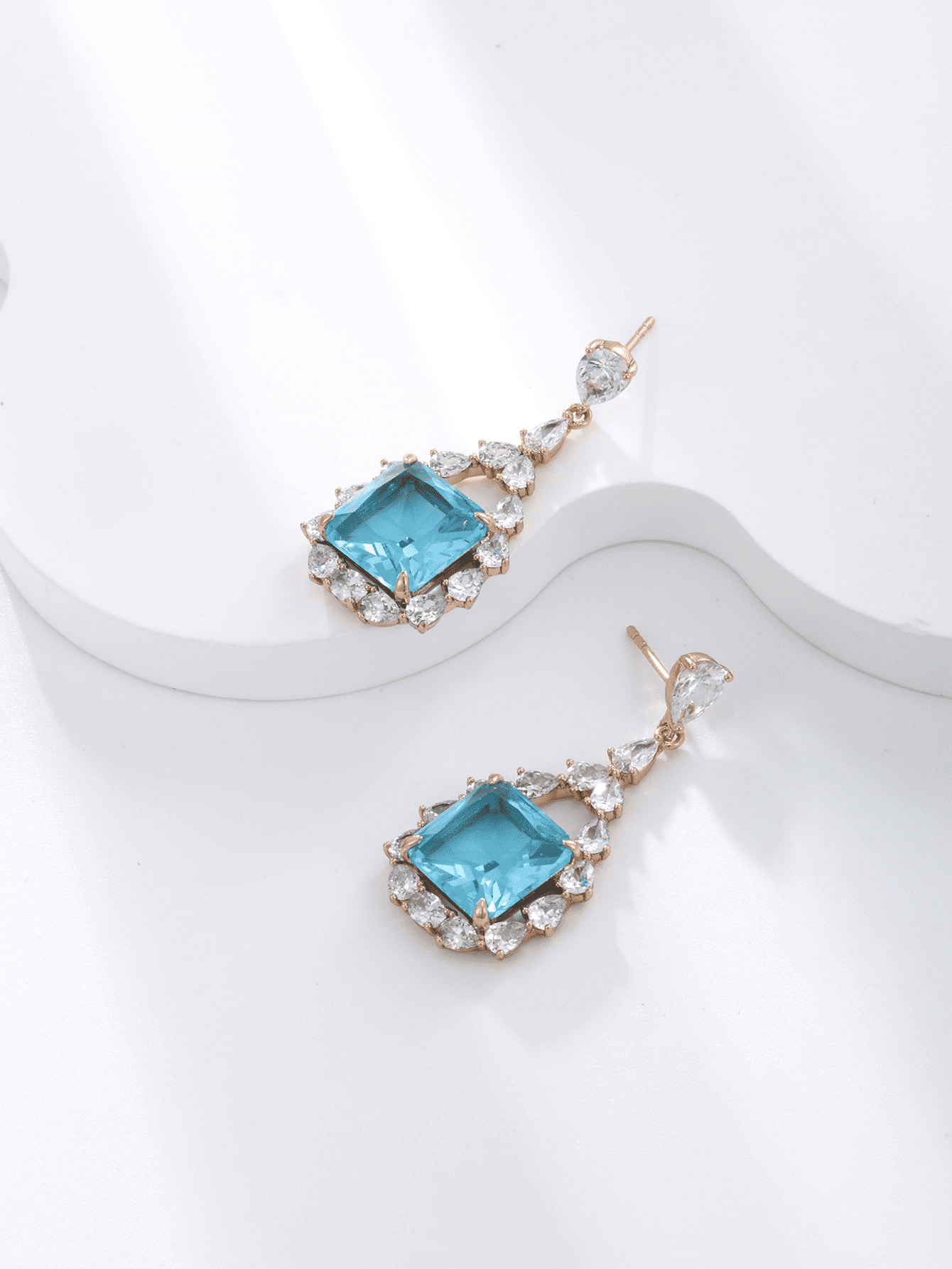 Square retro 18K gold zircon earrings | Fashionsarah.com