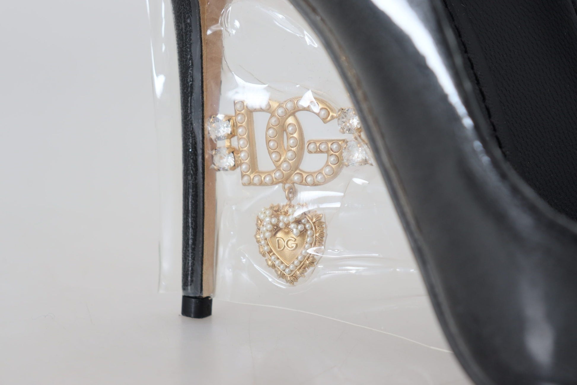 Dolce & Gabbana Black Leather Heels Pumps Plastic Wrapped Shoes | Fashionsarah.com