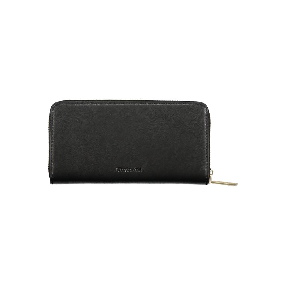 Calvin Klein Elegant Multi-Compartment Designer Wallet | Fashionsarah.com