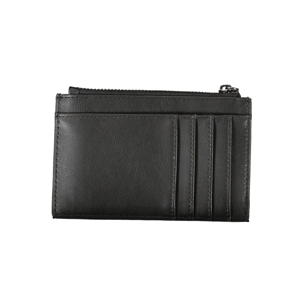 Calvin Klein Sleek Black Zip Wallet with Contrast Detailing | Fashionsarah.com