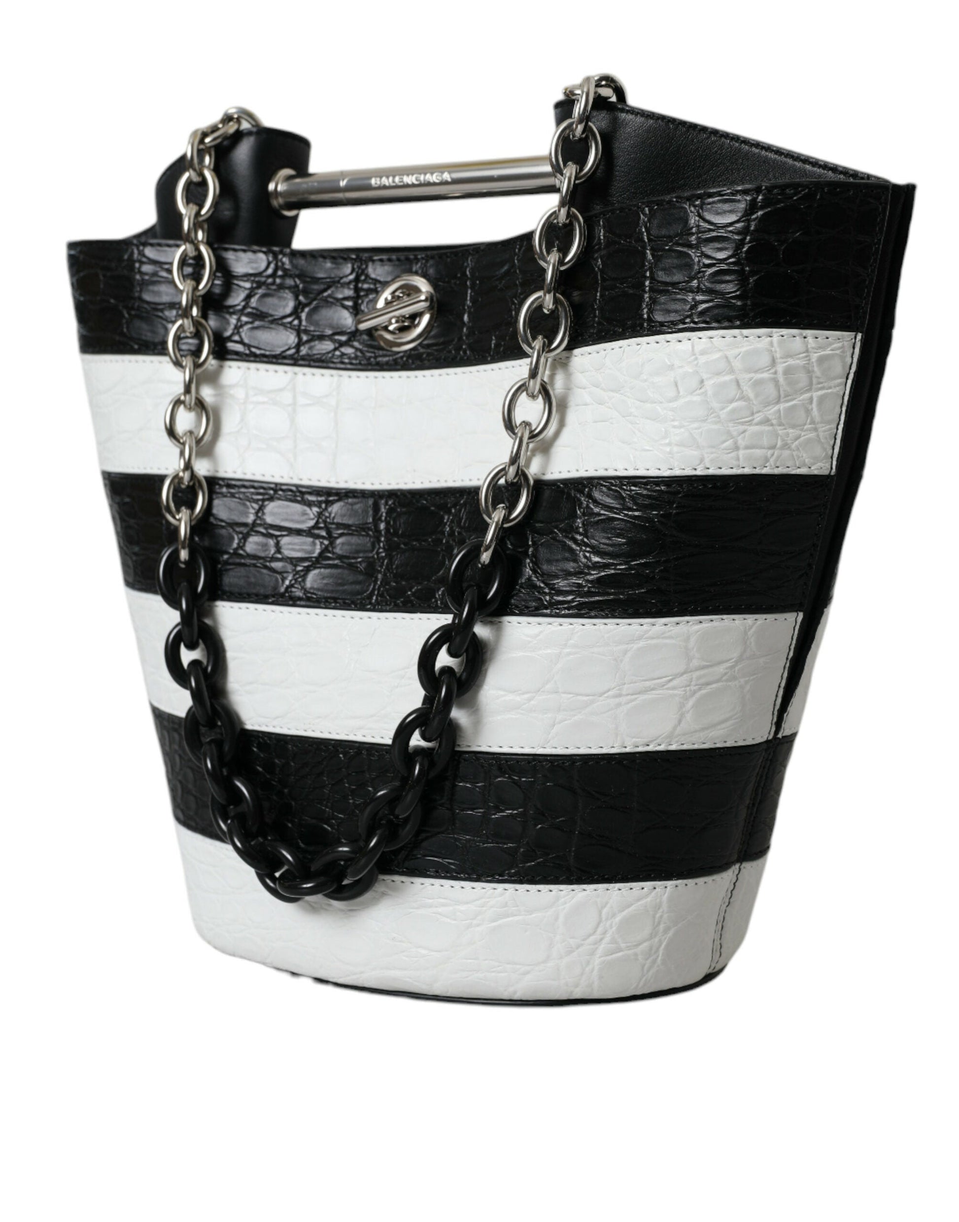 Balenciaga Chic Leather Bucket Bag | Fashionsarah.com