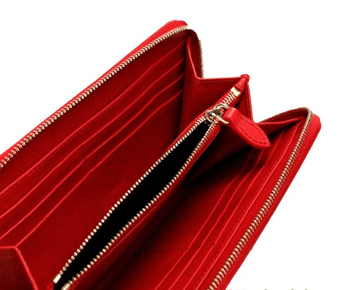 Burberry Elmore Red Embossed Logo Leather Continental Clutch Wallet | Fashionsarah.com