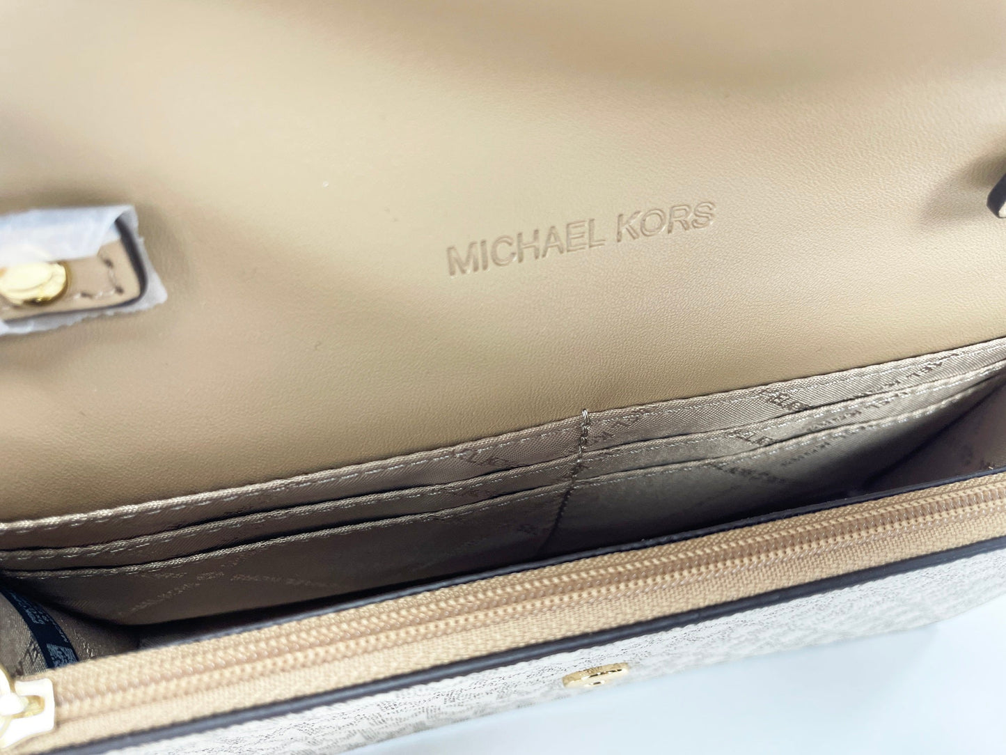 Michael Kors Jet Set Travel Pale Gold Small Flap Clutch Crossbody Bag | Fashionsarah.com