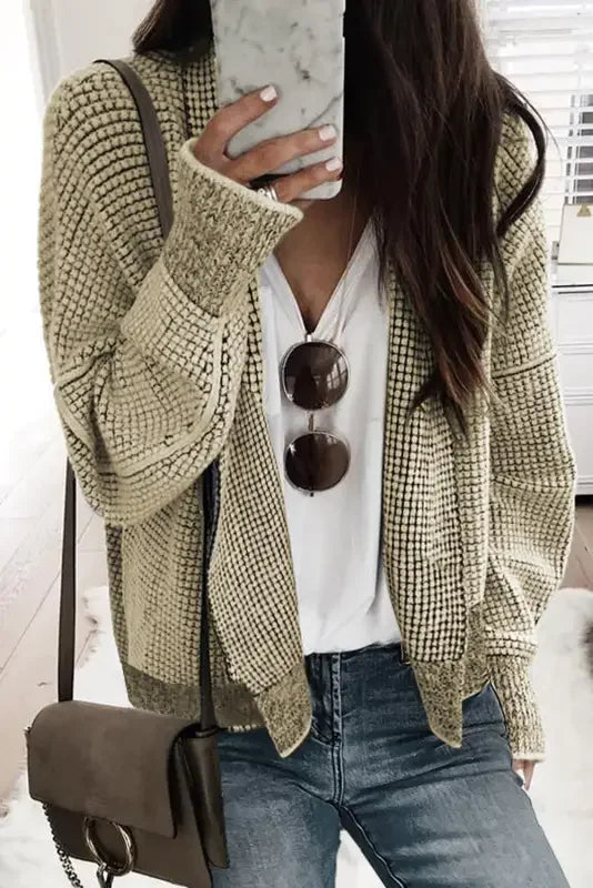 Fashionsarah Gray and White Duster Cardigan with textured knit pocketed design and sunglasses