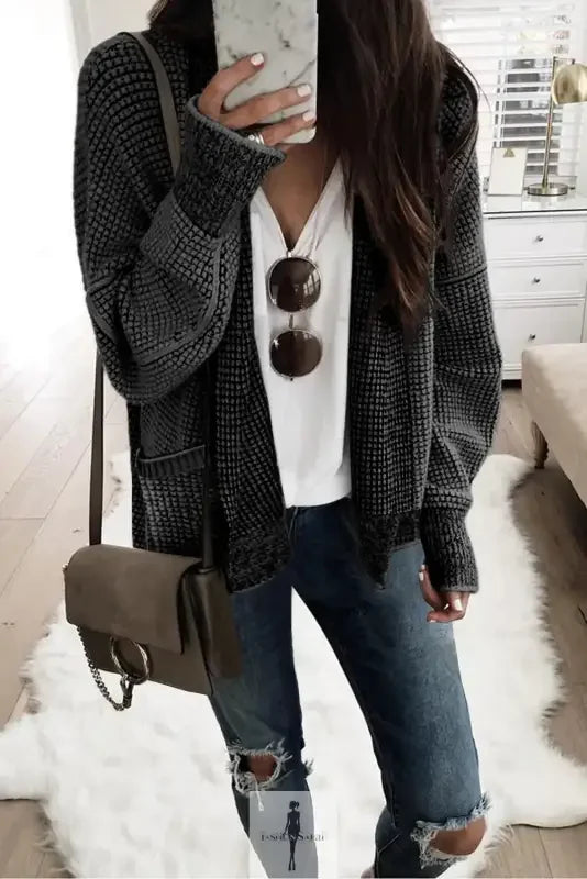 Woman wearing Fashionsarah Gray and White Duster Cardigan with casual outfit