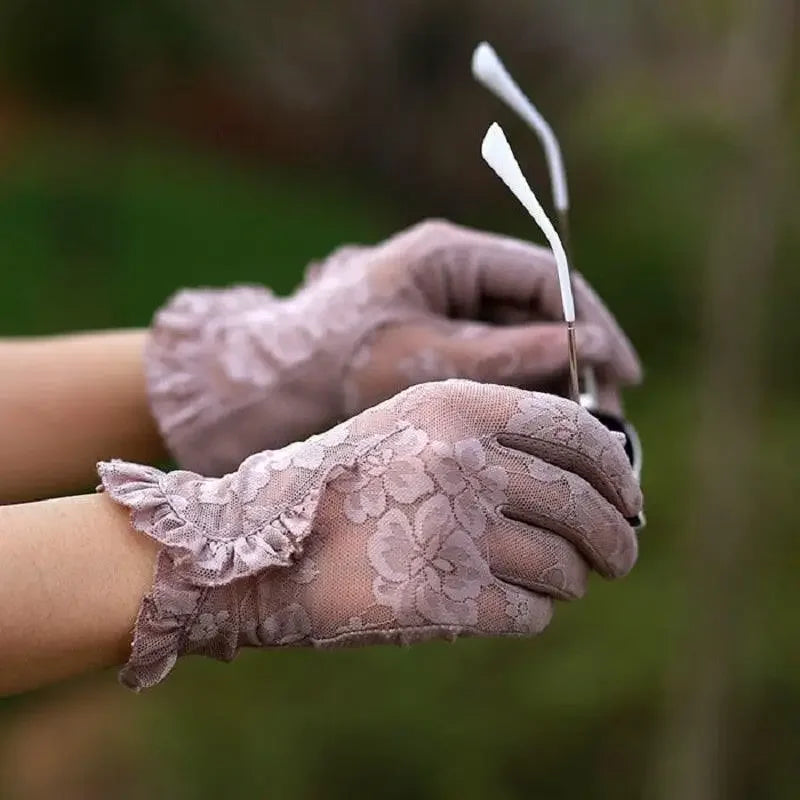 Lace Lotus Leaf Gloves | Fashionsarah.com