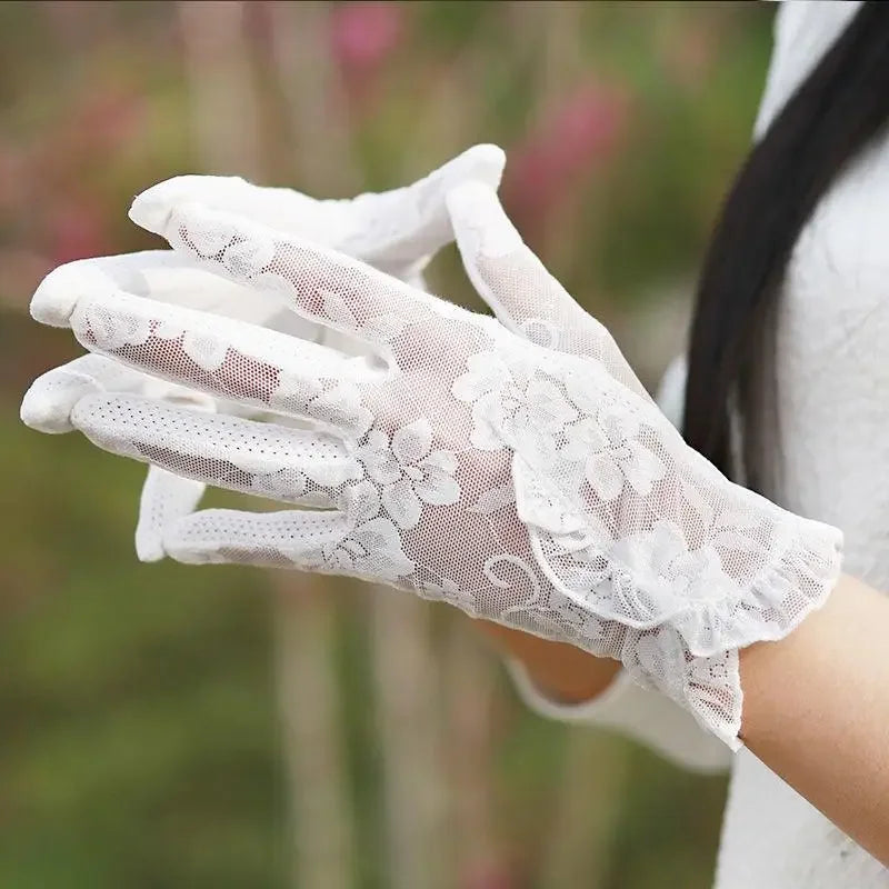 Lace Lotus Leaf Gloves | Fashionsarah.com