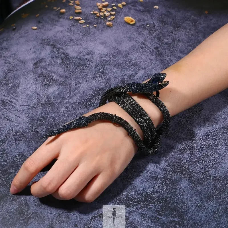 Fashionsarah.com Fashionsarah.com Luxury Snake Choker