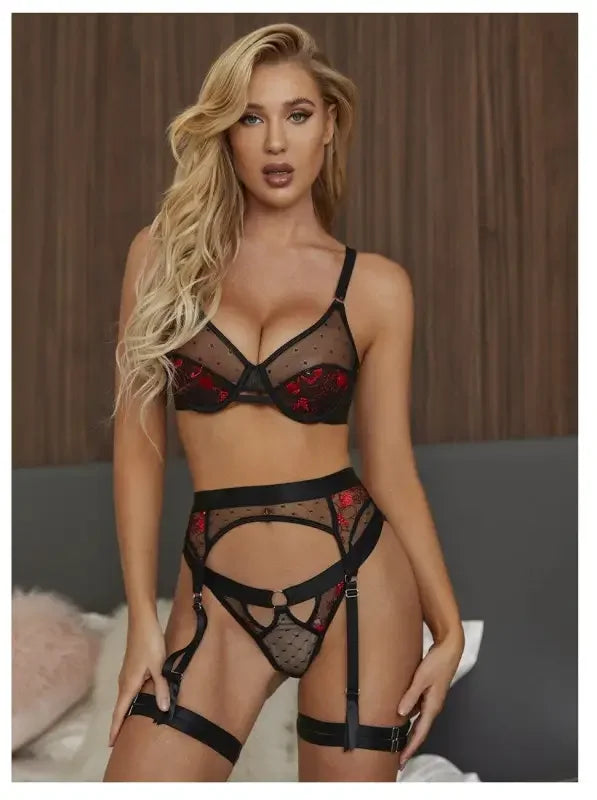 Fashionsarah.com Lingerie Embroidery Bilizna 3pcs Set