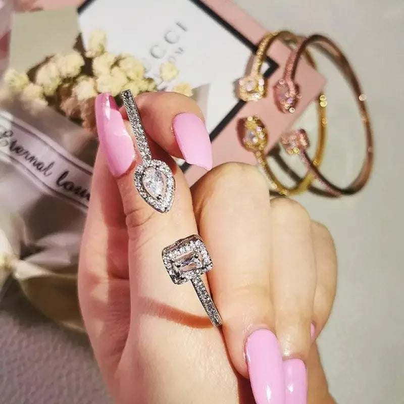 Luxury Pear Shape Bracelets | Fashionsarah.com