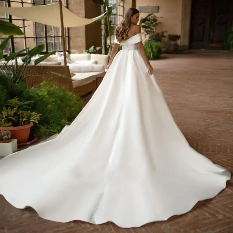 Elegant Satin Dubai Wedding Dress | Fashionsarah.com
