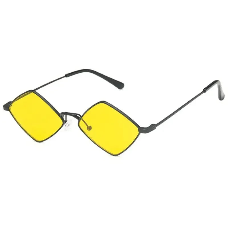 Rhombus sunglasses with yellow lenses, stylish women’s fashion accessory from online boutique