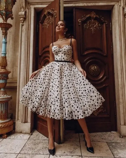 White dress with black heart pattern, perfect heart shape prom dress for elegant occasions