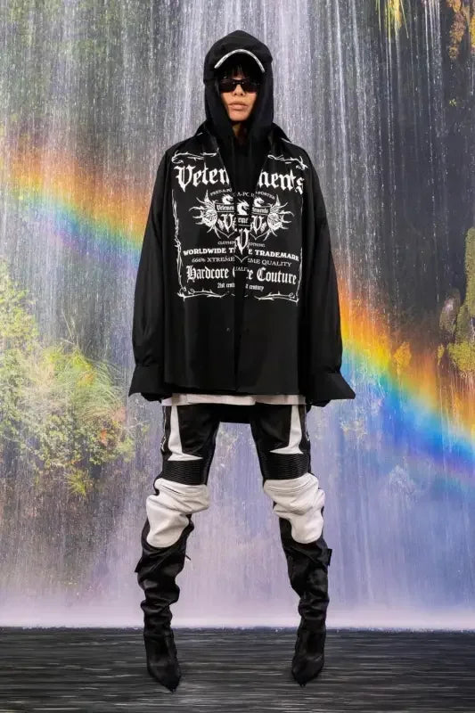 Black hooded shirt with graphic print for Catwalk Boots Spring Long Boots collection