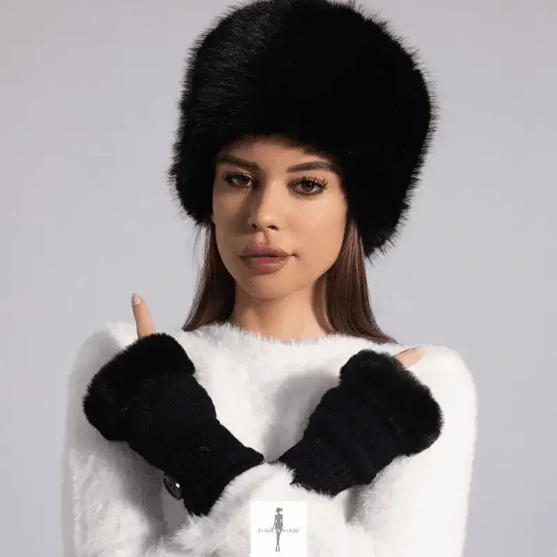 Fashionsarah.com Fashionsarah.com Winter Bucket Hat + Gloves