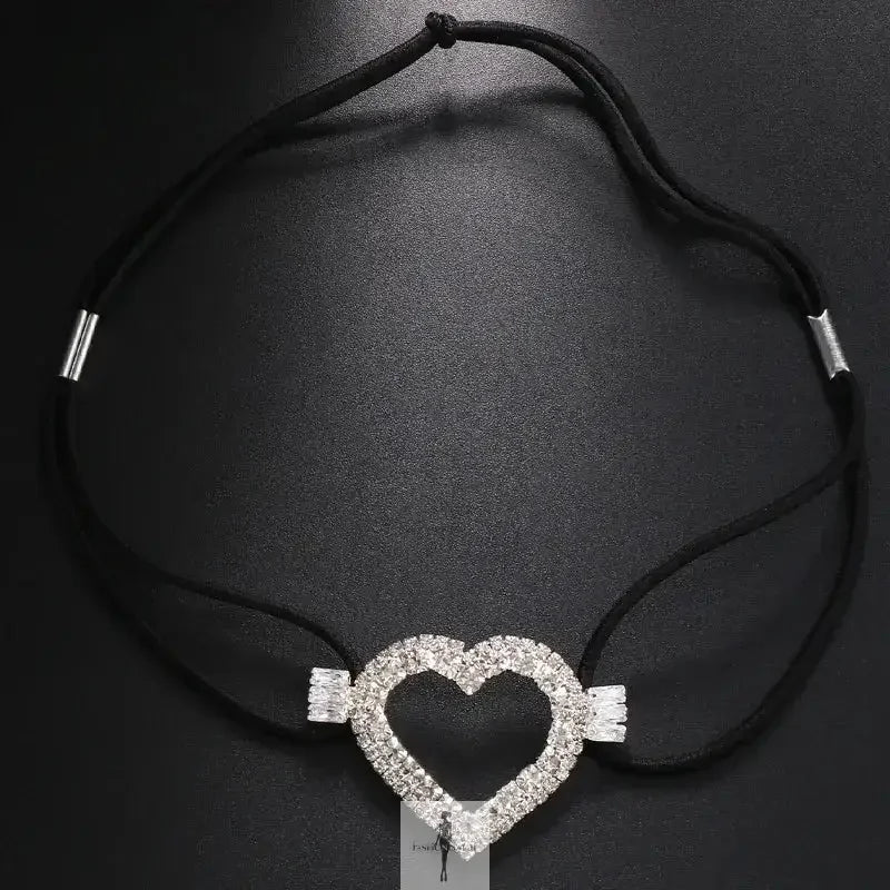 Fashionsarah.com Fashionsarah.com Sexy Rhinestone Heart Leg Thigh Chain