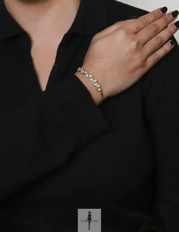 Fashionsarah.com Fashionsarah.com Yellow Gold Plated 1/2 Cttw Diamond Hearts Bolo Bracelet