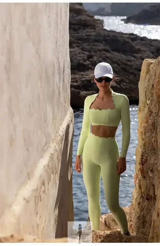 Fashionsarah.com Fashionsarah.com Square Neck Fitting and High Elastic Leggings