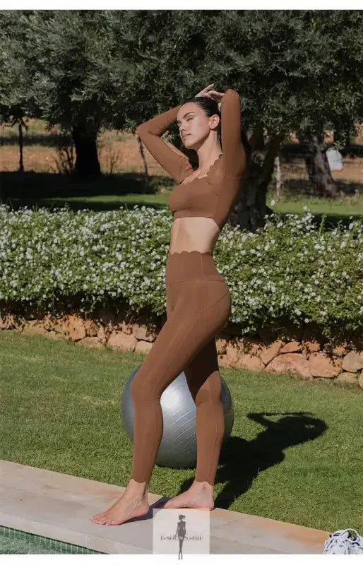 Fashionsarah.com Fashionsarah.com Square Neck Fitting and High Elastic Leggings