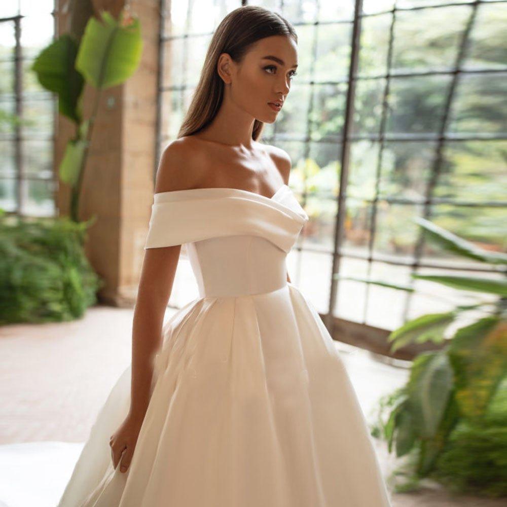 Fashionsarah.com Elegant Satin Dubai Wedding Dress