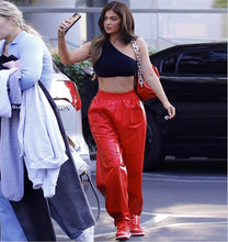 Load image into Gallery viewer, Kylie Jenner Baggy Trousers - Fashionsarah.com