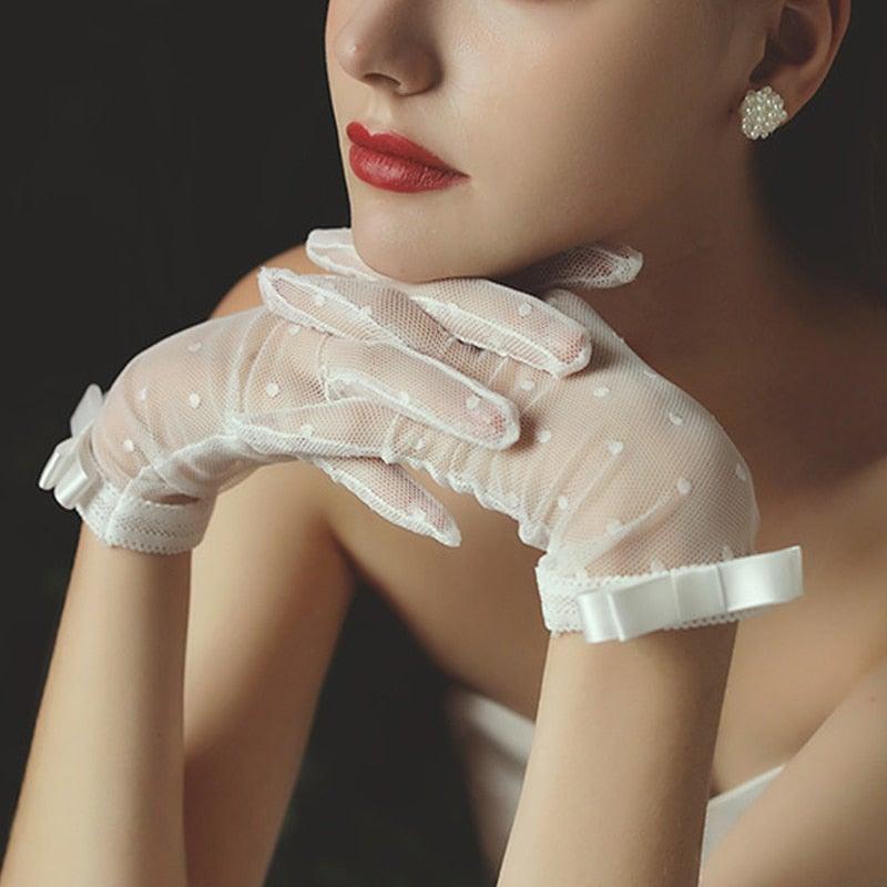 Transparentes Dot Gloves | Fashionsarah.com