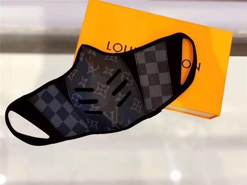 Shop Louis Vuitton Knit face mask (M76748) by attrayant